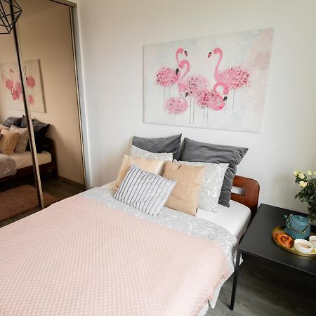 ורשה Piotrapartments - Daleka Cozy Train&Airport Apartment מראה חיצוני תמונה