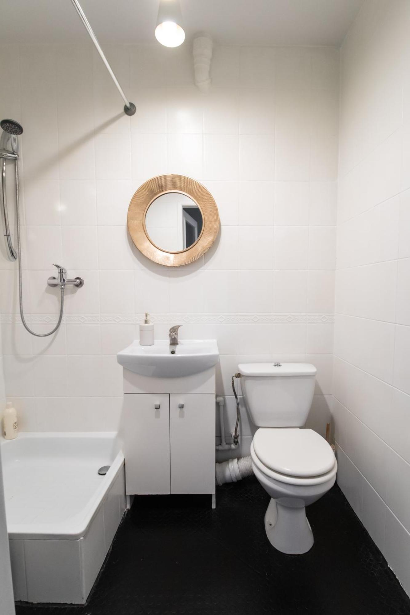 ורשה Piotrapartments - Daleka Cozy Train&Airport Apartment מראה חיצוני תמונה