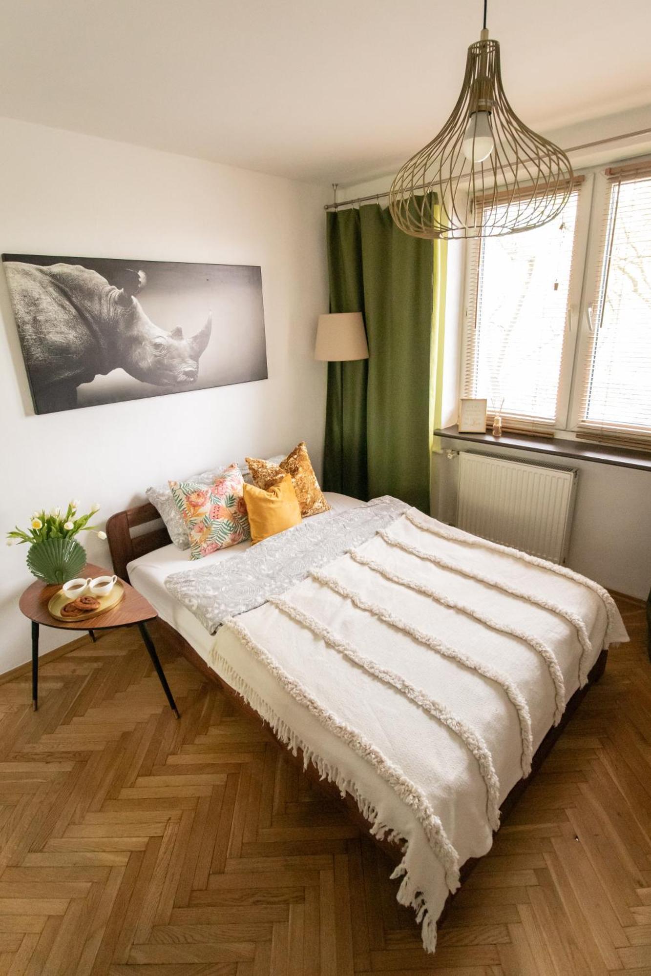 ורשה Piotrapartments - Daleka Cozy Train&Airport Apartment מראה חיצוני תמונה