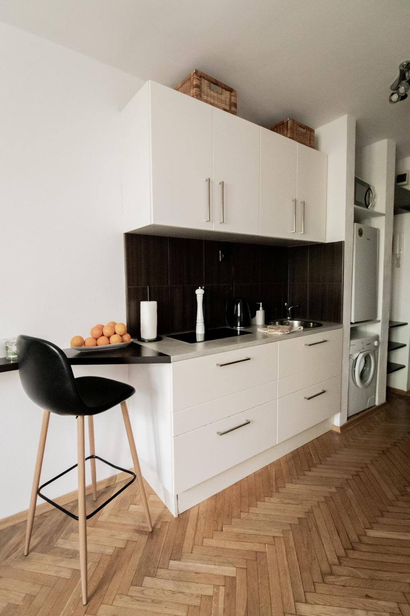 ורשה Piotrapartments - Daleka Cozy Train&Airport Apartment מראה חיצוני תמונה